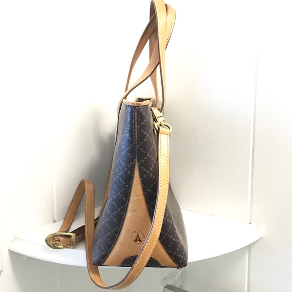 ‼️PRICE DROP‼️ La Tour Eiffel 1887 Handbag - Picture 3 of 7